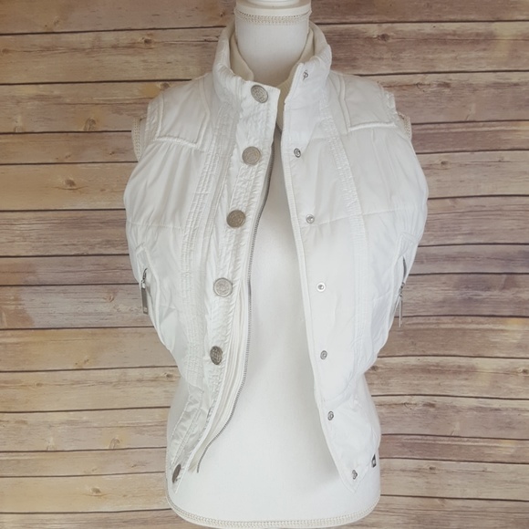 Maurices Tops - 💜donating 10-6-18💜White puffy vest